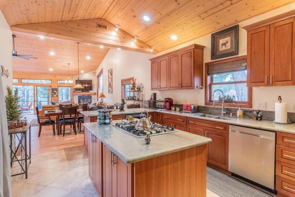 Lake Time Villa New Luxury With Hot Tub Big Bear Lake Εξωτερικό φωτογραφία